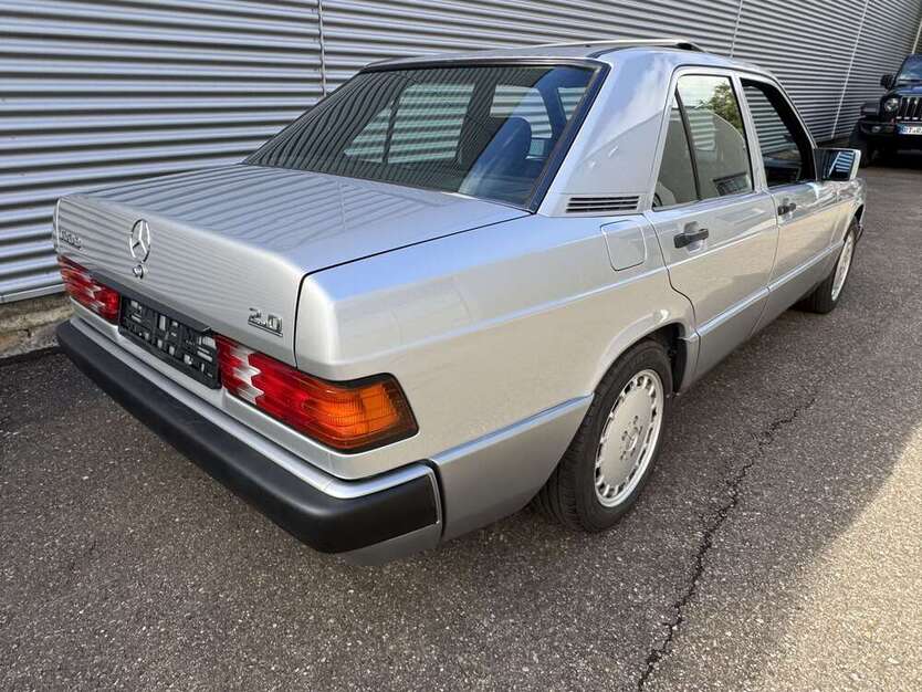 Mercedes-Benz 190 216.000 km 11.900 € Wannweil 72827