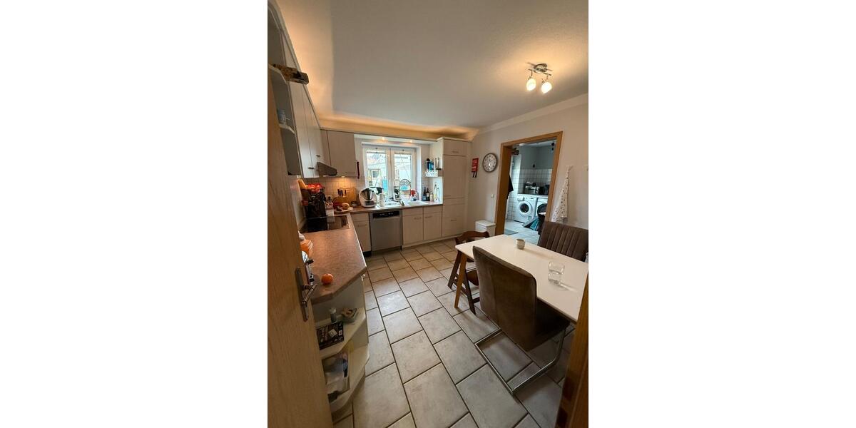 Haus zur Miete mit Garten, Carport, Terrasse, Nebengebäude 5 zimmer