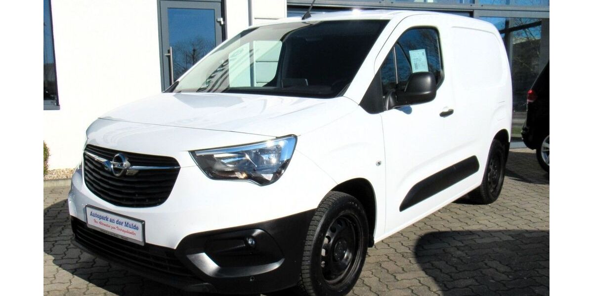 Opel Combo 5.800 km 15.990 &euro; Dessau 06847