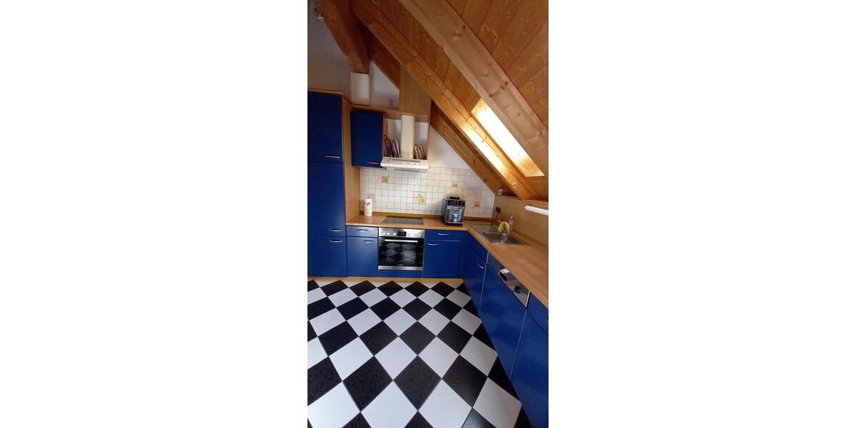 Dachgeschoßwohnung Ingolstadt Nordost - 3 Zimmer, 92 m&sup2;, 1.080&euro; | Angebot:26594361