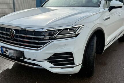 VW Touareg 51.000 km 48.300 &euro; Altomünster 85250