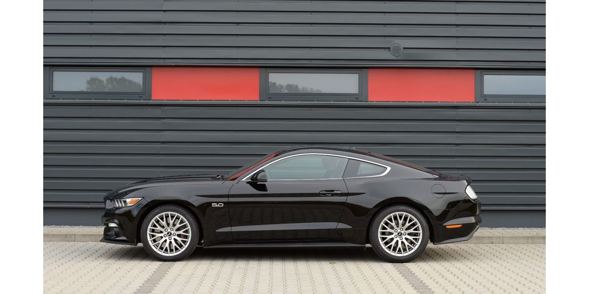 Ford Mustang 4.384 km 39.900 &euro; Aichach 86551