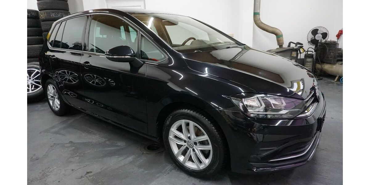 VW Golf Sportsvan 70.528 km 15.990 &euro; Cottbus 03042