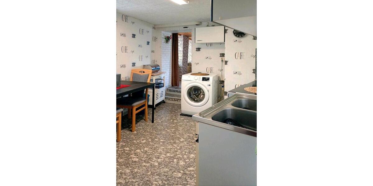 Einfamilienhaus Bad Karlshafen - 12 Zimmer, 210 m&sup2;, 285.000&euro; | Angebot:27127040