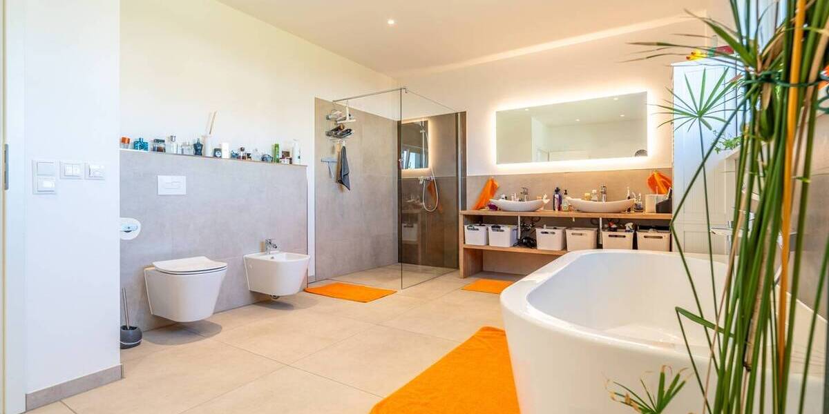 Einfamilienhaus Magdeburg Berliner Chaussee - 5 Zimmer, 168 m&sup2;, 2.000&euro; | Angebot:26454373