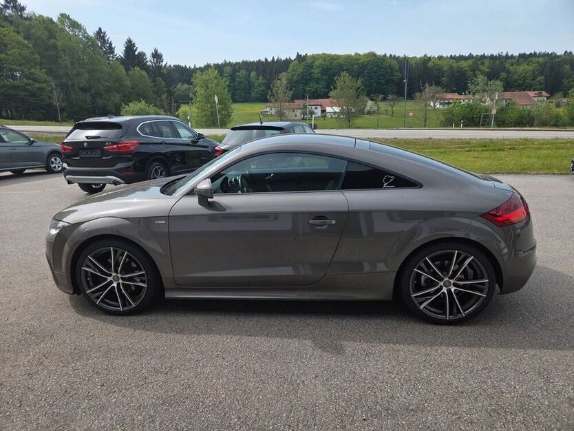 TT