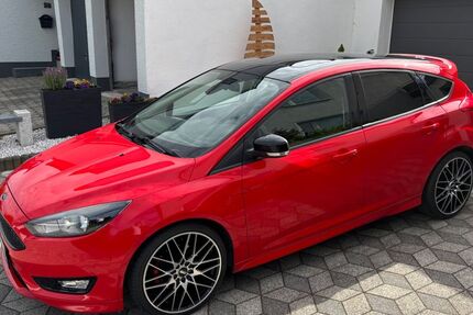 Ford Focus 185.000 km 9.400 &euro; Waldsassen 95652