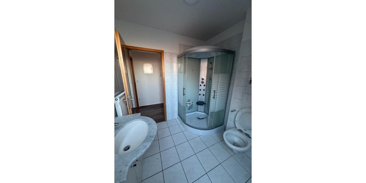 Dachgeschoßwohnung Warin - 2 Zimmer, 63 m&sup2;, 510&euro; | Angebot:26066726