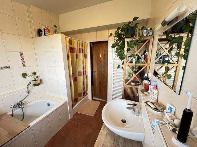 Etagenwohnung Rielasingen-Worblingen Worblingen - 3 Zimmer, 72 m&sup2;, 198.000&euro; | Angebot:25746944