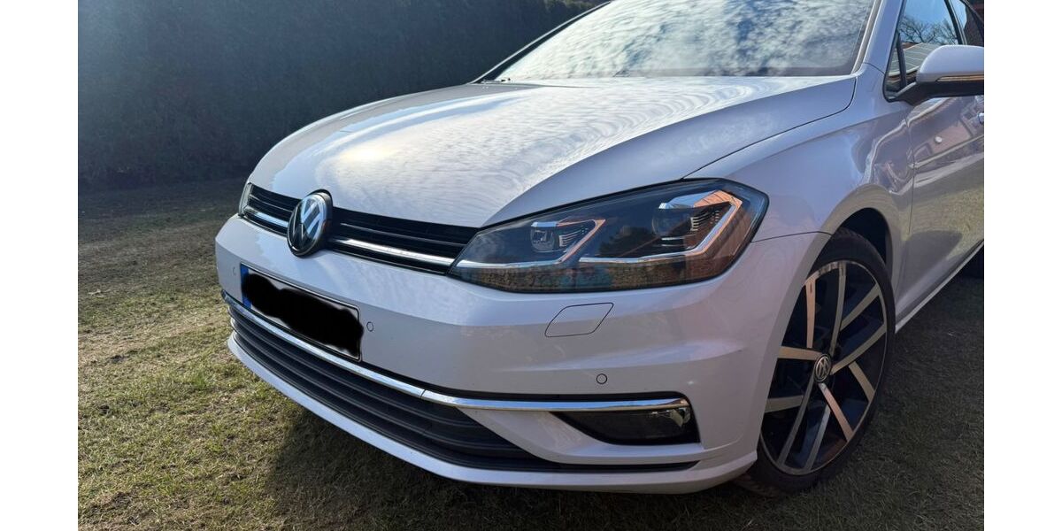 VW Golf 131.000 km 14.300 &euro; Wittenburg 19243