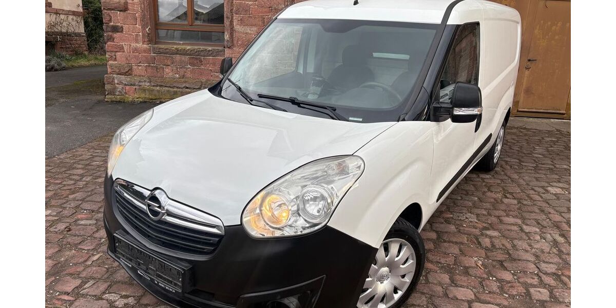 Opel Combo 127.000 km 6.499 &euro; Freudenberg 97896