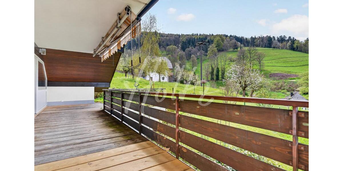 Terrassenwohnung Bollschweil - 5 Zimmer, 150 m&sup2;, 1.600&euro; | Angebot:26252293