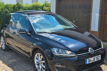 VW Golf 77.000 km 15.900 &euro; Deißlingen-Lauffen 78652