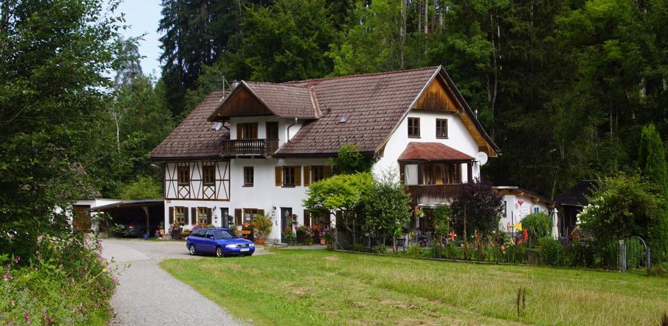 Etagenwohnung Durach - 3 Zimmer, 95 m&sup2;, 1.300&euro; | Angebot:26321397