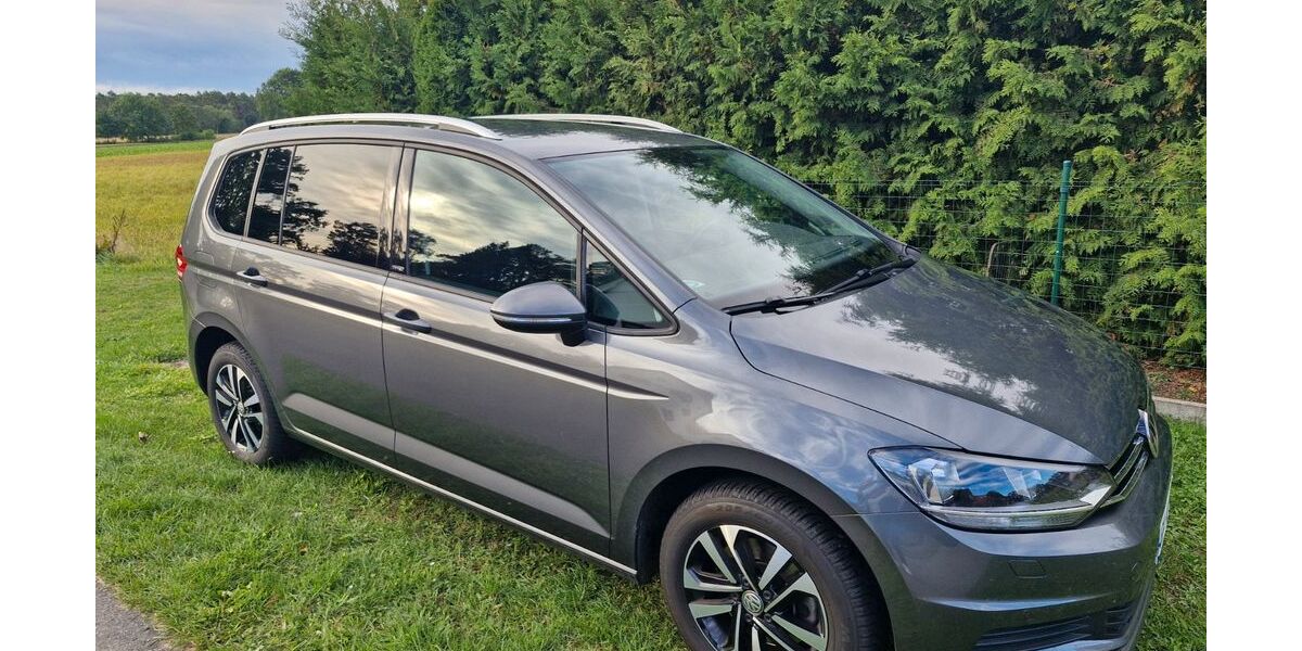 VW Touran 87.500 km 26.800 &euro; Dedelstorf 29386