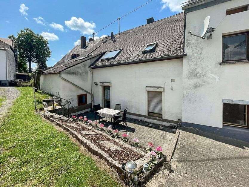 Haus zum Kaufen in Hermeskeil 149.000 € 165 m²