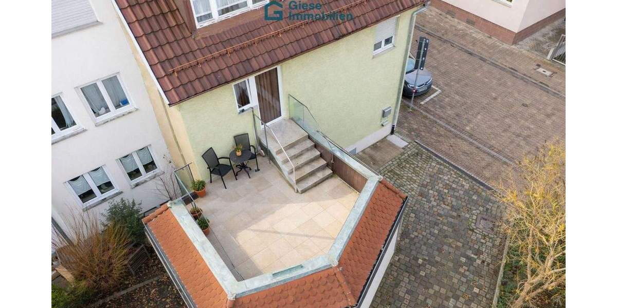 Mehrfamilienhaus, Wohnhaus Stuttgart Degerloch - 4 Zimmer, 145 m&sup2;, 599.000&euro; | Angebot:25471100