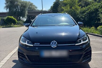 VW Golf 142.000 km 16.700 &euro; Adelshofen 82276
