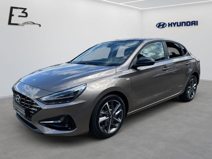 i30