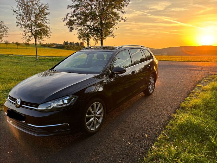 VW Golf 114.000 km 15.900 € Hillesheim 54576