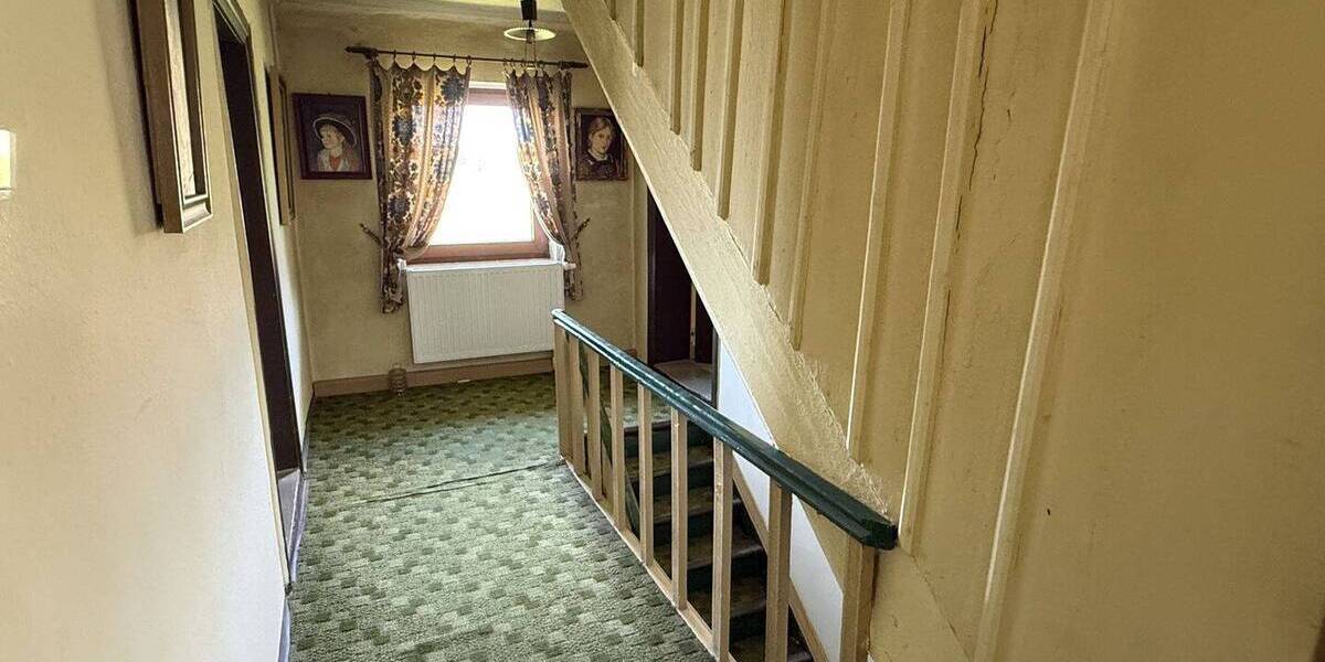 Einfamilienhaus Simbach am Inn / Kirchberg Simbach - 8 Zimmer, 215 m&sup2;, 320.000&euro; | Angebot:26817265