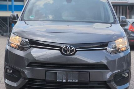 Toyota Proace City 158.000 km 13.700 &euro; Flensburg 24941