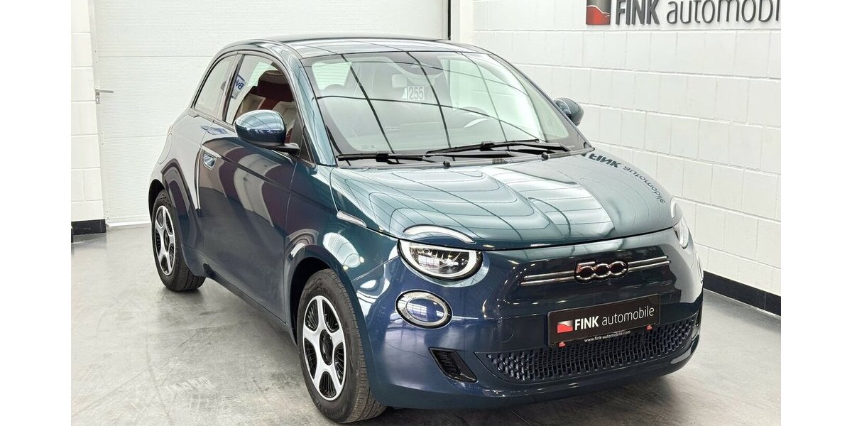 Fiat 500e Action Carplay Android Automatik 1.Hand 25.950 km 13.120 &euro; Lich 35423
