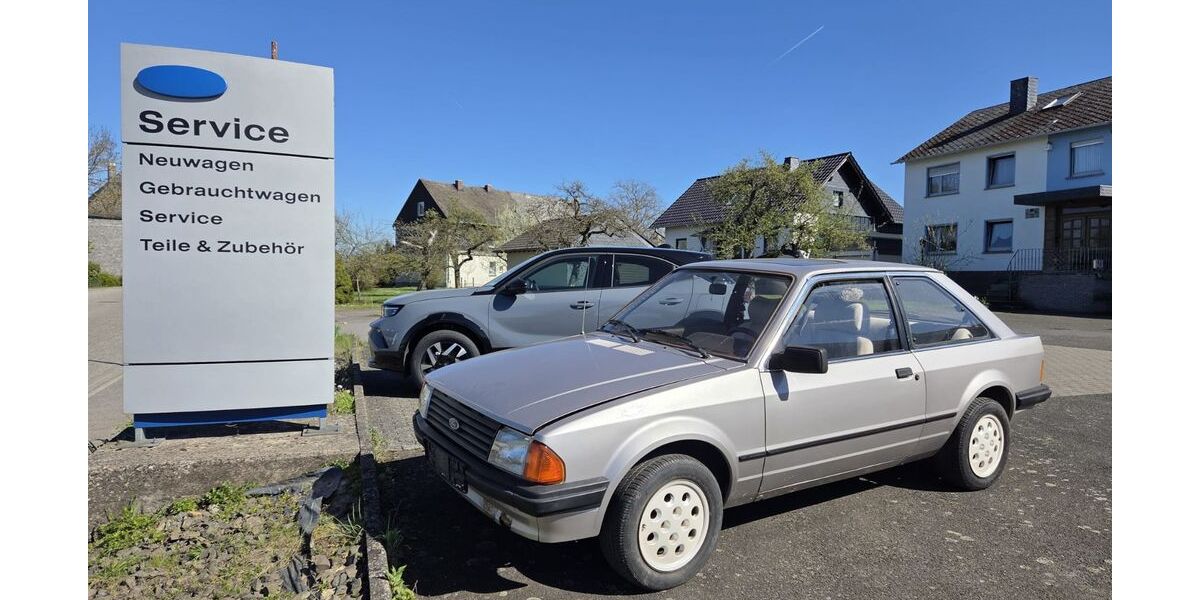 Ford Escort 10.500 km 2.690 &euro; Dommershausen-Dorweiler 56290