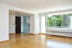 Lichtdurchflutet: Helle 3-Zimmer-Wohnung mit EBK, Sonnenbalkon, Garage und Lift!