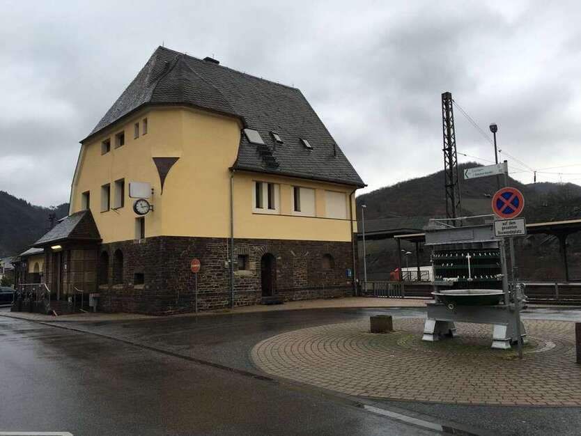Haus zum Kaufen in Treis-Karden 490.000 € 106 m²