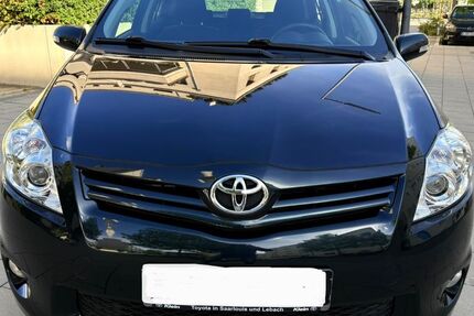 Toyota Auris 31.000 km 7.300 &euro; München 80805