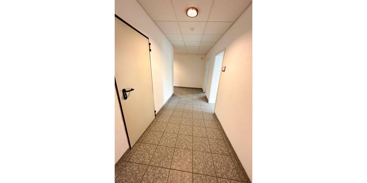 Moderne Gewerbehalle mit Produktionsflächen, Lagerflächen, Büros (nahe Chemnitz, Annaberg-Buchholz) zimmer