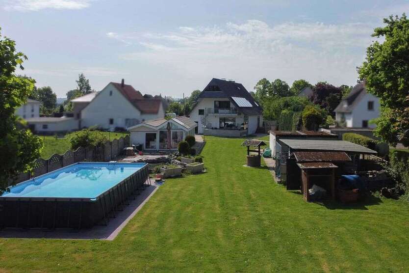 Haus zum Kaufen in Löhne 379.000 € 185 m²