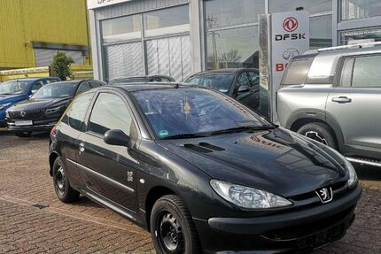 Peugeot 206 271.145 km 999 &euro; Flensburg 24941