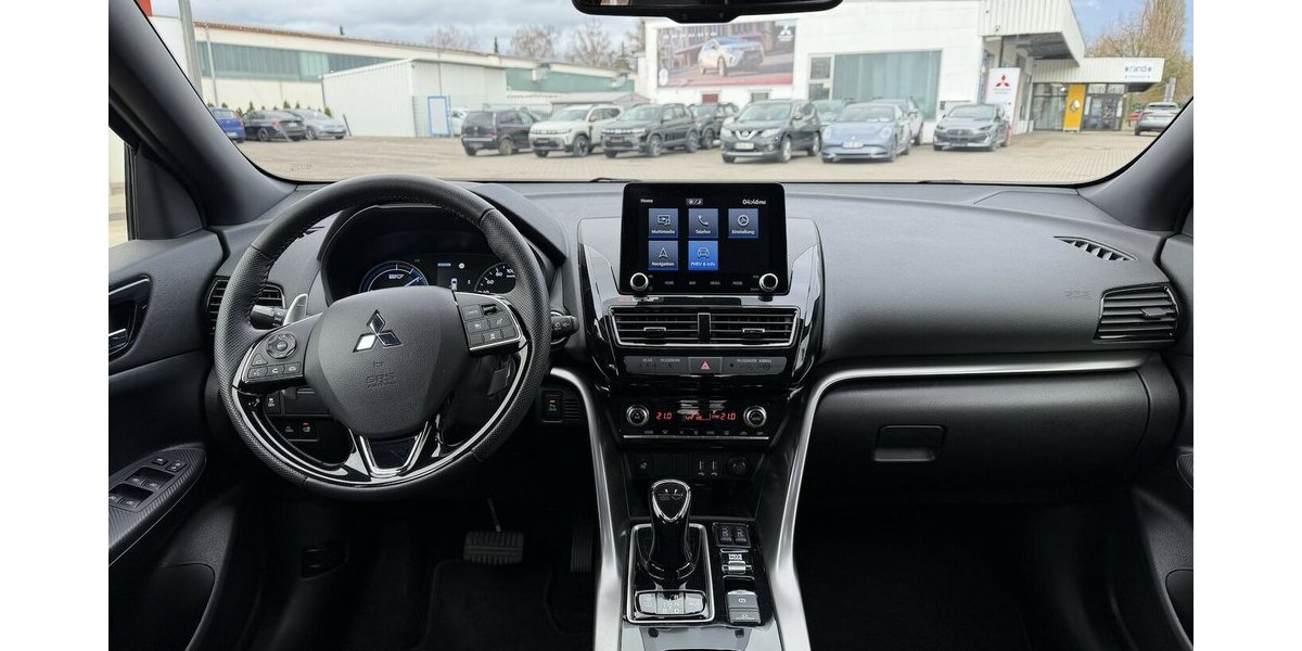 Mitsubishi Eclipse Cross Plus Select Black Hybrid 4WD 15.700 km 26.480 &euro; Donauwörth 86609