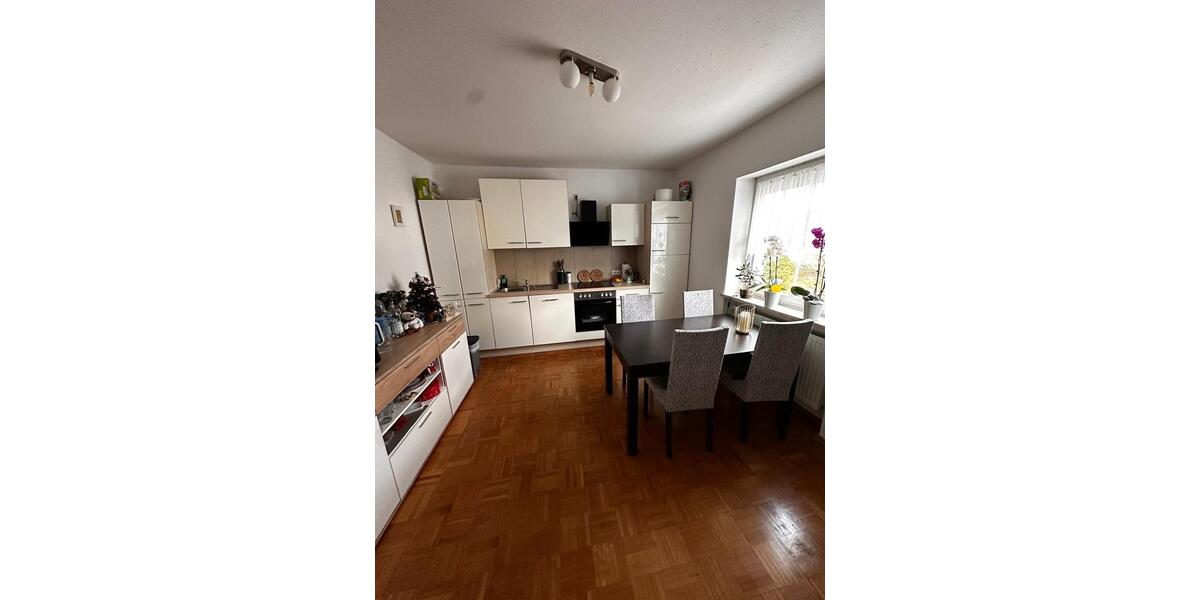 Etagenwohnung Wallersdorf - 2 Zimmer, 80 m&sup2;, 765&euro; | Angebot:25131847