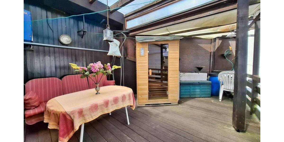 Einfamilienhaus Lich - 9 Zimmer, 245 m&sup2;, 299.000&euro; | Angebot:25685936