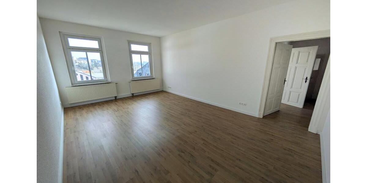 Etagenwohnung Meerane - 3 Zimmer, 85 m&sup2;, 400&euro; | Angebot:26404390