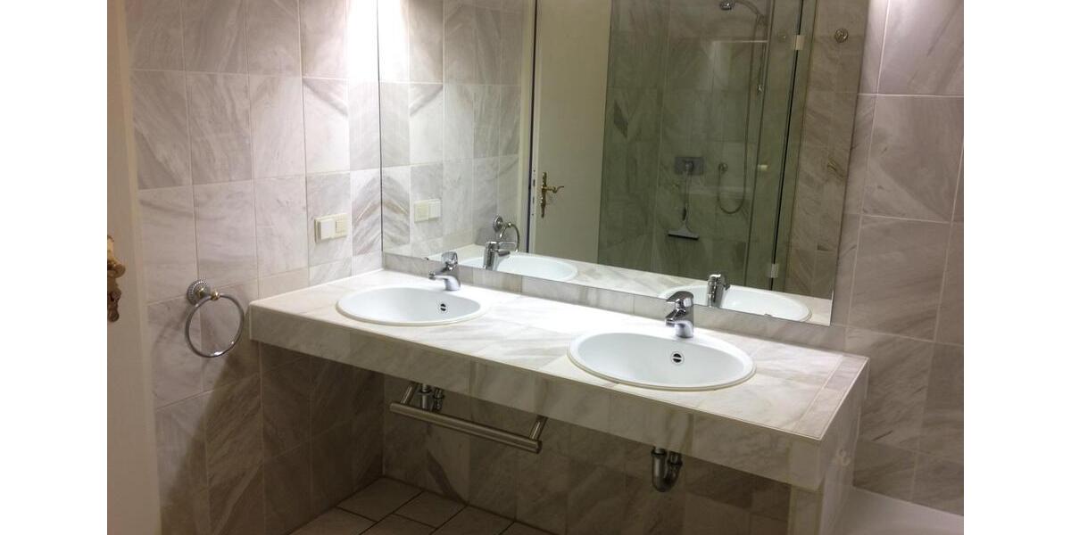 Reihenhaus Wiesbaden Südost - 5 Zimmer, 149 m&sup2;, 2.818&euro; | Angebot:26167918