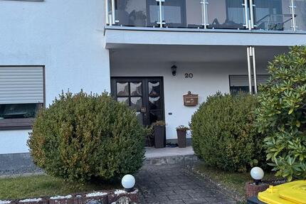 Einliegerwohnung 80 m2 mit einem eigenen Eingang und Garten zimmer