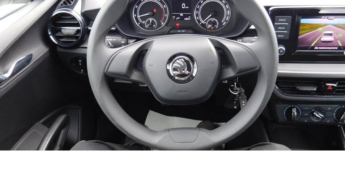 Skoda Fabia 1.0 Active MPI BMT 4Trg Navi Klima 27.700 km 14.990 &euro; Vordorf 38533