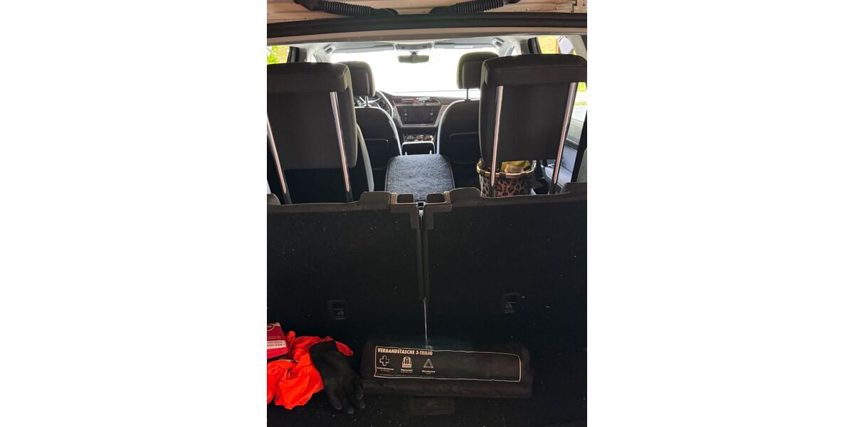 VW Touran 82.000 km 19.999 &euro; Bad Salzdetfurth 31162
