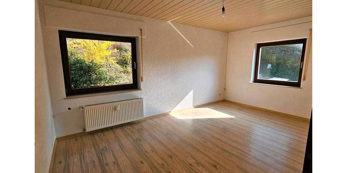 Erdgeschoßwohnung Adenau - 2 Zimmer, 125 m&sup2;, 940&euro; | Angebot:26325916