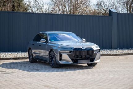 BMW 750 32.500 km 152.000 &euro; Markersdorf 02829