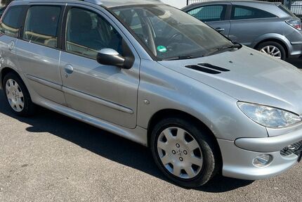 Peugeot 206 197.000 km 550 &euro; Lahr 77933