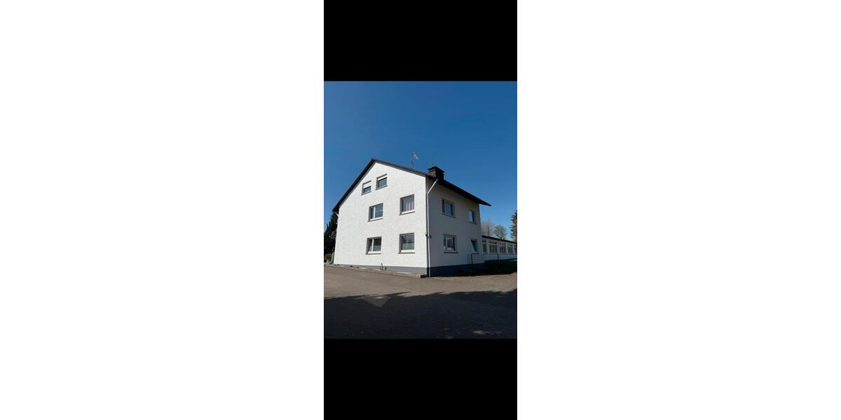 Etagenwohnung Barntrup - 2 Zimmer, 80 m&sup2;, 790&euro; | Angebot:25368122