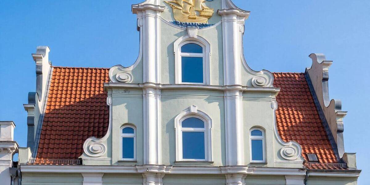 Etagenwohnung Lübeck Innenstadt - 6 Zimmer, 175 m&sup2;, 4.500&euro; | Angebot:26401158