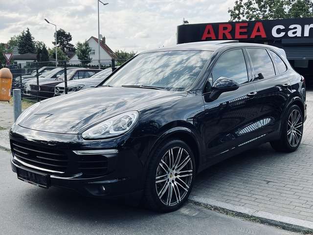 Porsche Cayenne 212.100 km 27.900 € Berlin 12353