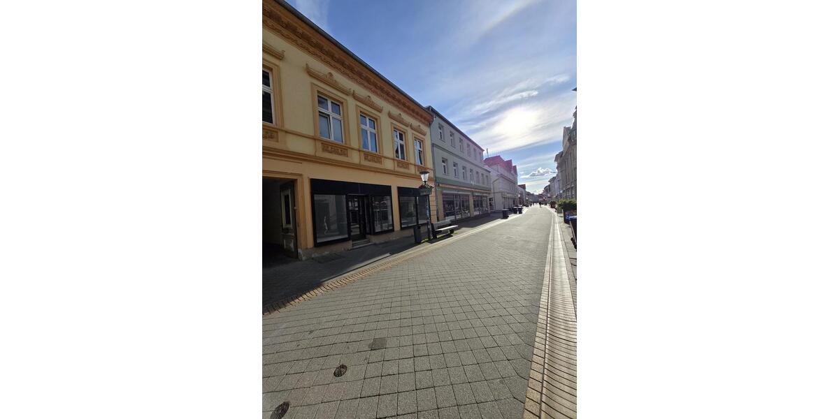 Einfamilienhaus Burg - 8 Zimmer, 251 m&sup2;, 370.000&euro; | Angebot:26888649