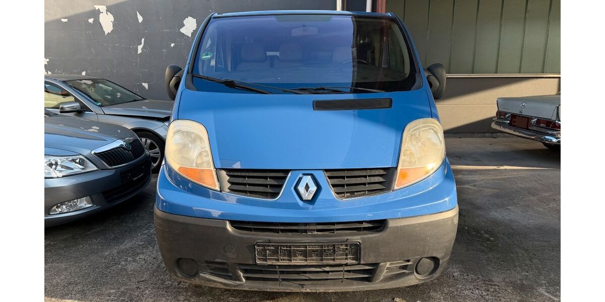 Renault Trafic 136.500 km 4.890 &euro; Hasselroth 63594